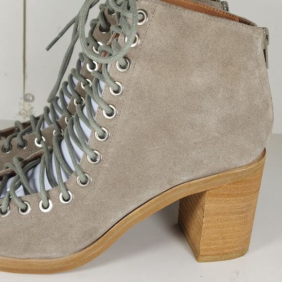 Jeffrey Campbell Women's Cors US7,5 Taupe Suede Square Toe Lace-up Ankle Booties - Picture 13 of 16